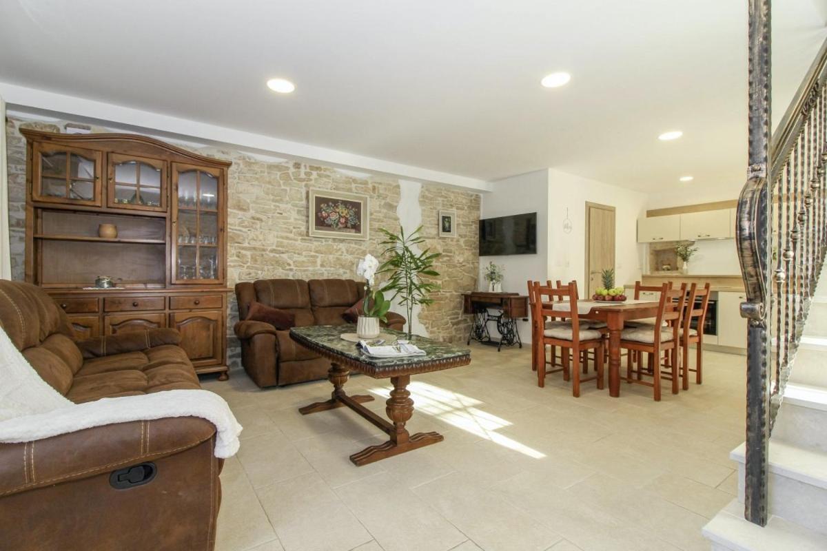 Villa Olea In Barat - Haus Fuer 6-8 Personen Kanfanar Εξωτερικό φωτογραφία