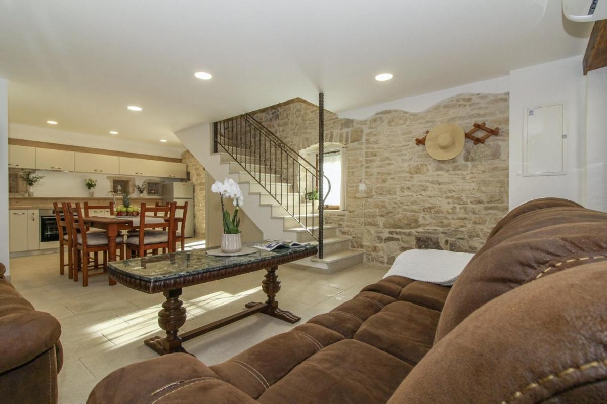 Villa Olea In Barat - Haus Fuer 6-8 Personen Kanfanar Εξωτερικό φωτογραφία