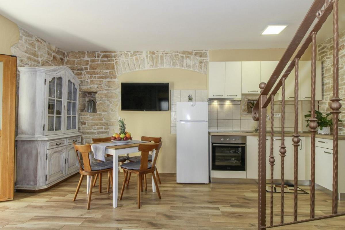 Villa Olea In Barat - Haus Fuer 6-8 Personen Kanfanar Εξωτερικό φωτογραφία