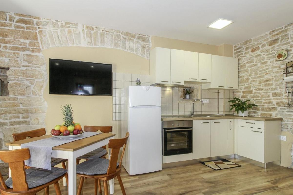 Villa Olea In Barat - Haus Fuer 6-8 Personen Kanfanar Εξωτερικό φωτογραφία