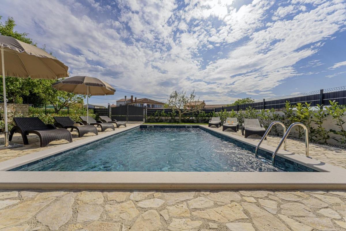 Villa Olea In Barat - Haus Fuer 6-8 Personen Kanfanar Εξωτερικό φωτογραφία
